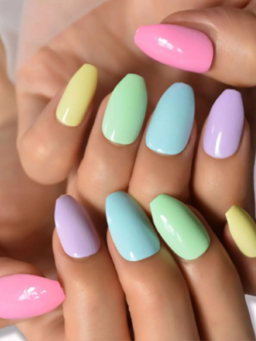 Faux ongle multicolore pastel Nail Chic