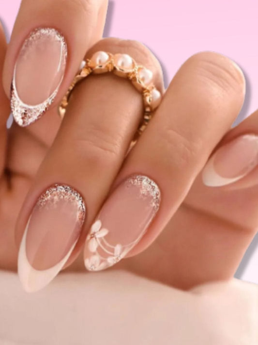Faux ongles avec french Nail Chic