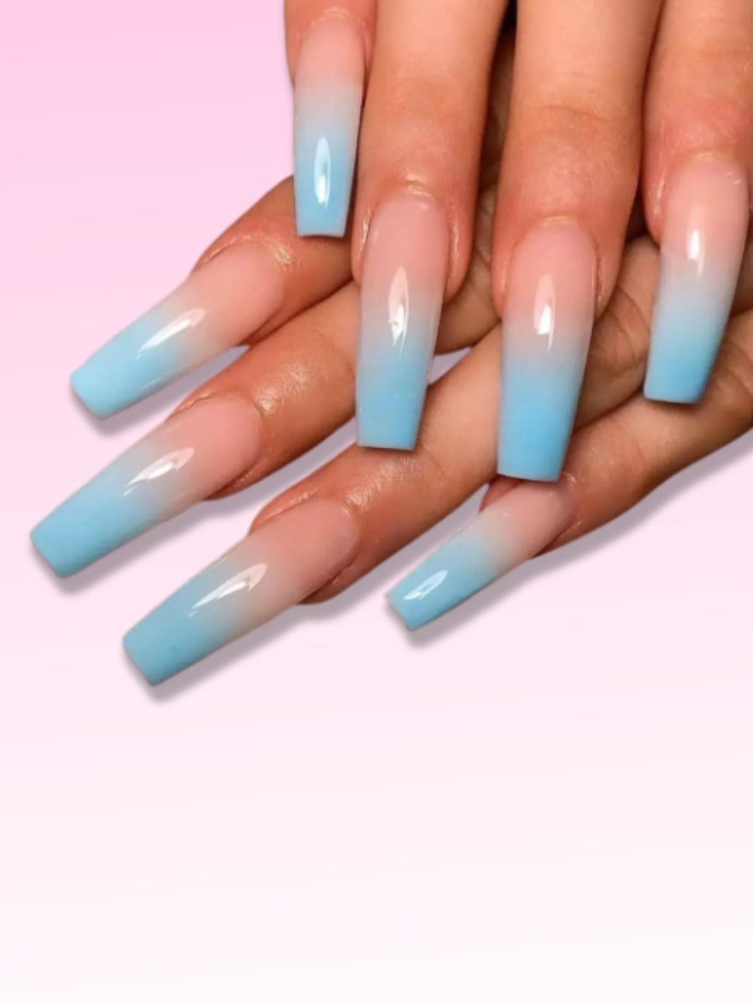 Faux ongles bleu pastel Nail Chic